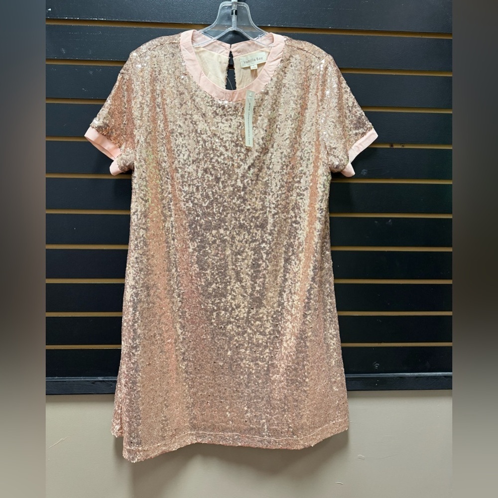 NWT Vanilla Bay Rose Gold Sequin Shift Dress – Size L